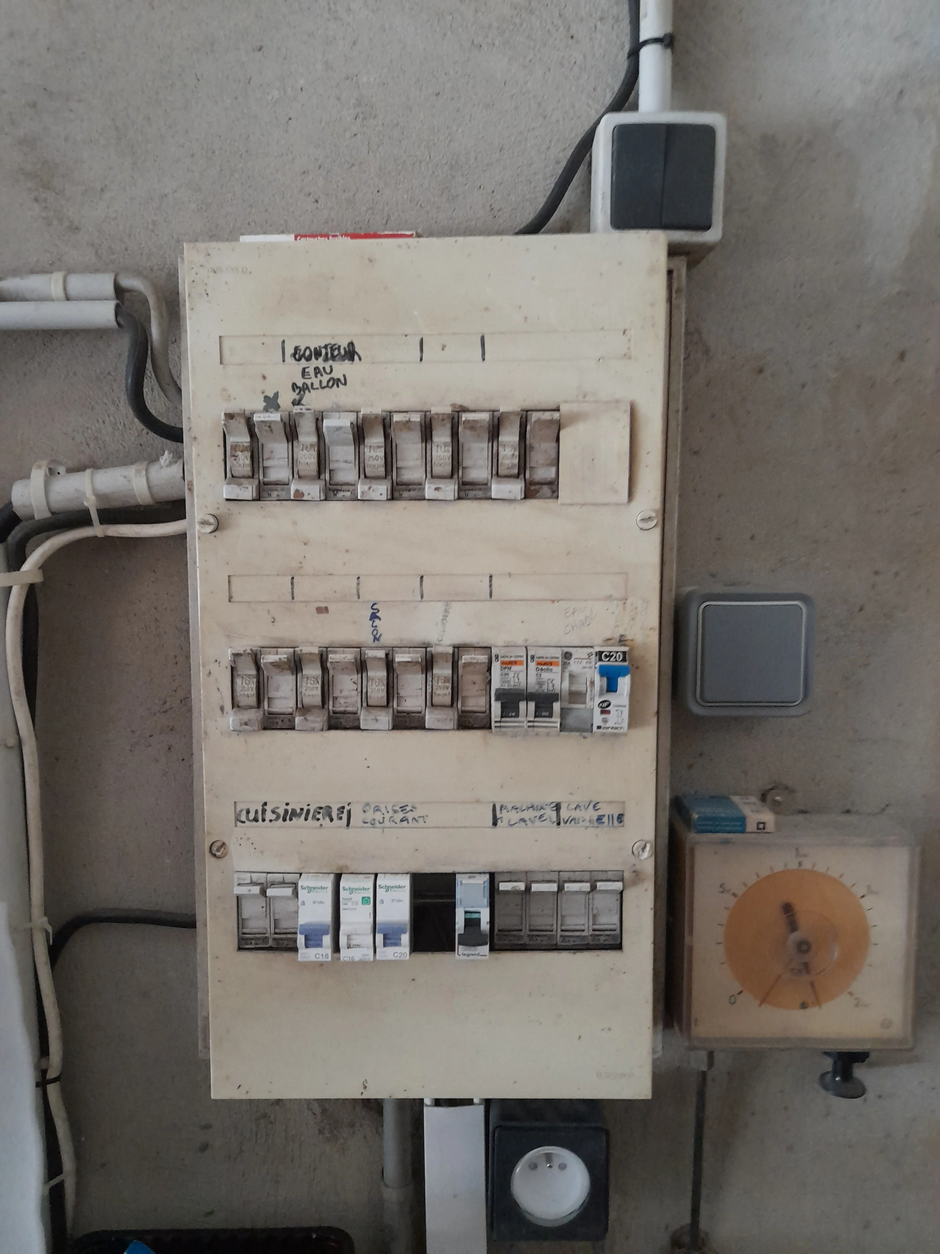 Tableau électrique avant rénovation